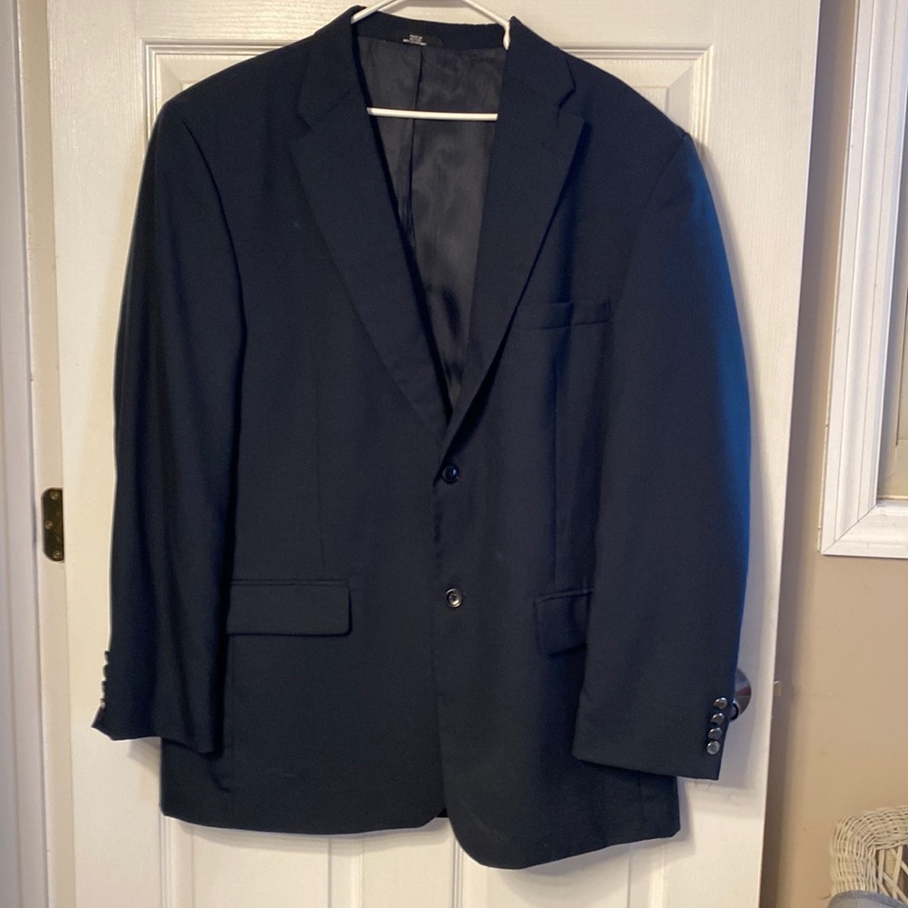 Men’s 46L navy blue sports coat